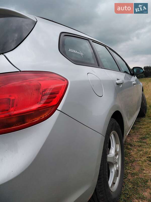 Универсал Opel Astra 2015 в Ахтырке фото 30 Универсал Opel Astra 2015 в Ахтырке