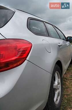 Универсал Opel Astra 2015 в 