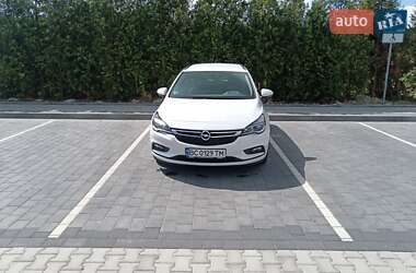 Универсал Opel Astra 2019 в Городке