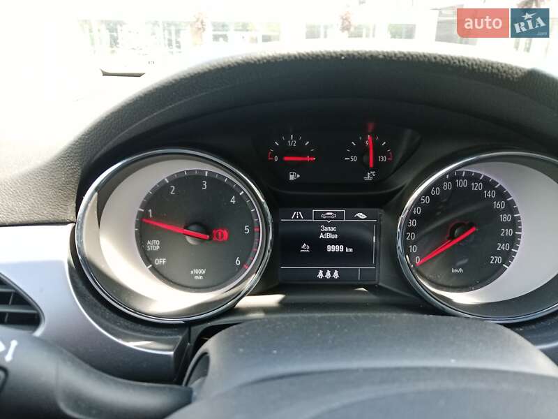 Универсал Opel Astra 2019 в Городке