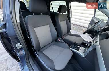 Универсал Opel Astra 2010 в 