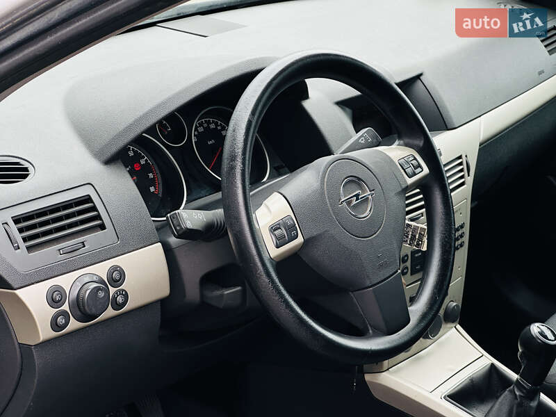 Універсал Opel Astra 2007 в Харкові