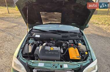 Универсал Opel Astra 2000 в 