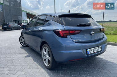 Хэтчбек Opel Astra 2016 в 