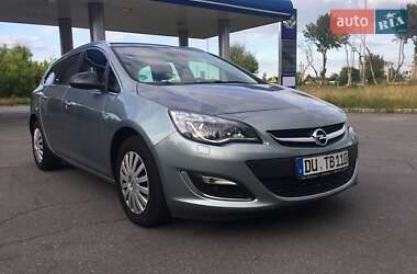 Универсал Opel Astra 2015 в Староконстантинове