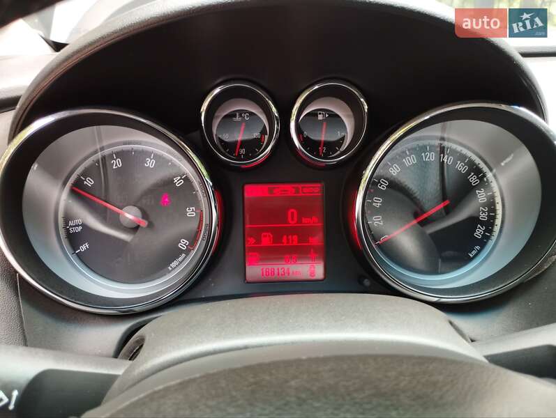 Универсал Opel Astra 2015 в Виннице