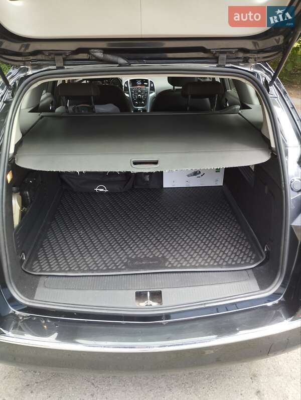 Универсал Opel Astra 2015 в Виннице