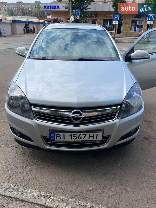 Opel Astra 2010