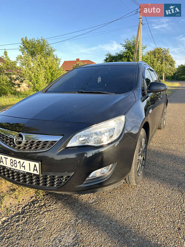 Универсал Opel Astra 2011 в Галиче фото 4 Универсал Opel Astra 2011 в Галиче