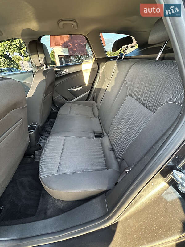 Универсал Opel Astra 2011 в Галиче фото 23 Универсал Opel Astra 2011 в Галиче