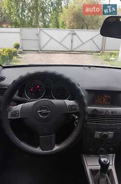 Универсал Opel Astra 2004 в Луцке