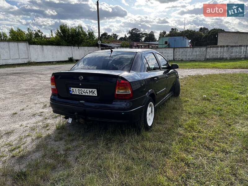 Седан Opel Astra 2005 в Житомире