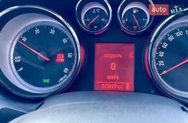 Универсал Opel Astra 2012 в 