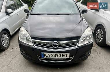 Хэтчбек Opel Astra 2008 в 