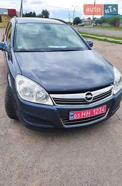 Універсал Opel Astra 2009 в Чорнобаї