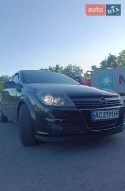 Хэтчбек Opel Astra 2005 в Владимире
