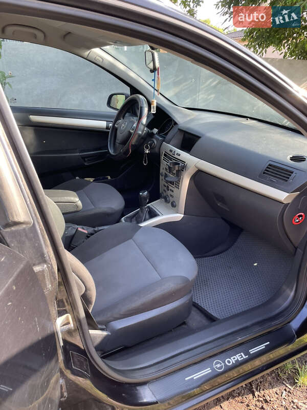 Універсал Opel Astra 2008 в Грицеві