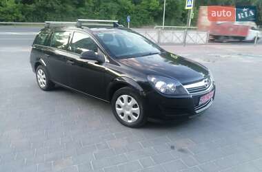 Универсал Opel Astra 2010 в Тернополе