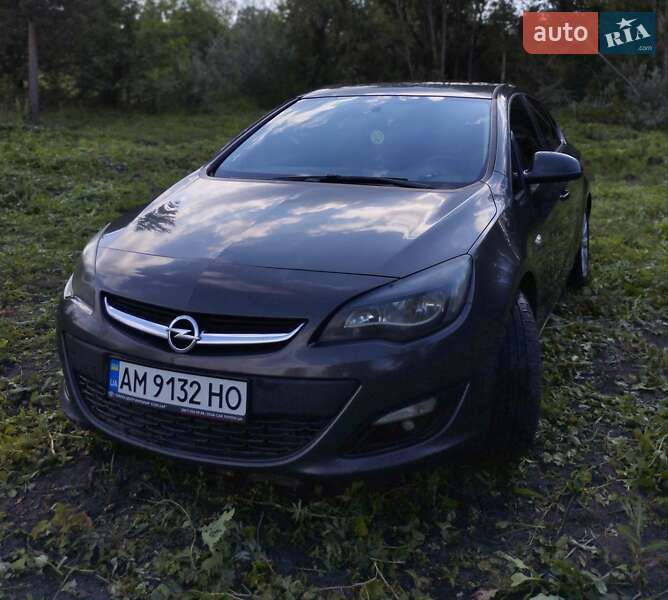 Седан Opel Astra 2015 в Житомире