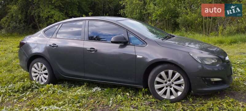 Седан Opel Astra 2015 в Житомире