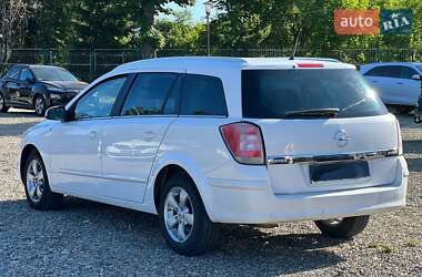 Универсал Opel Astra 2010 в 