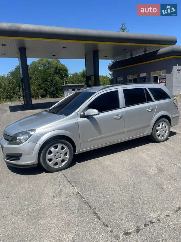 Универсал Opel Astra 2006 в Косове