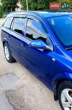 Универсал Opel Astra 2006 в 