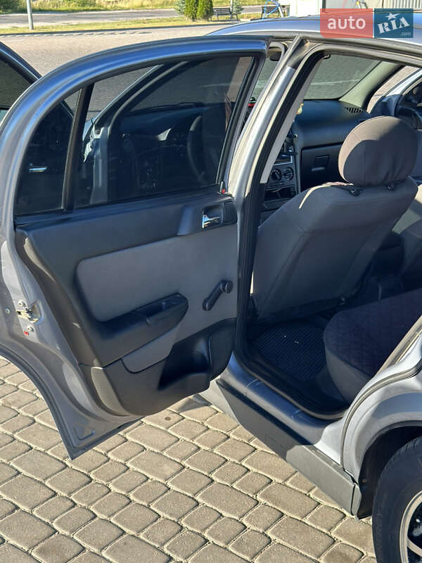 Седан Opel Astra 2007 в Городку