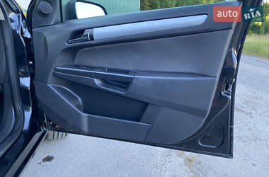 Універсал Opel Astra 2005 в 