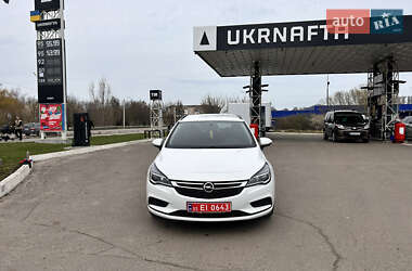 Универсал Opel Astra 2019 в Ровно