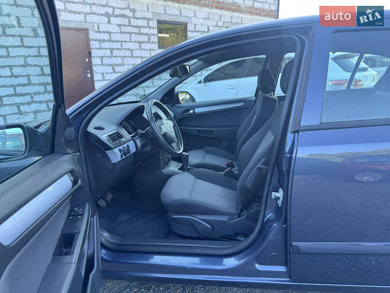 Хэтчбек Opel Astra 2006 в Звенигородке фото 32 Хэтчбек Opel Astra 2006 в Звенигородке