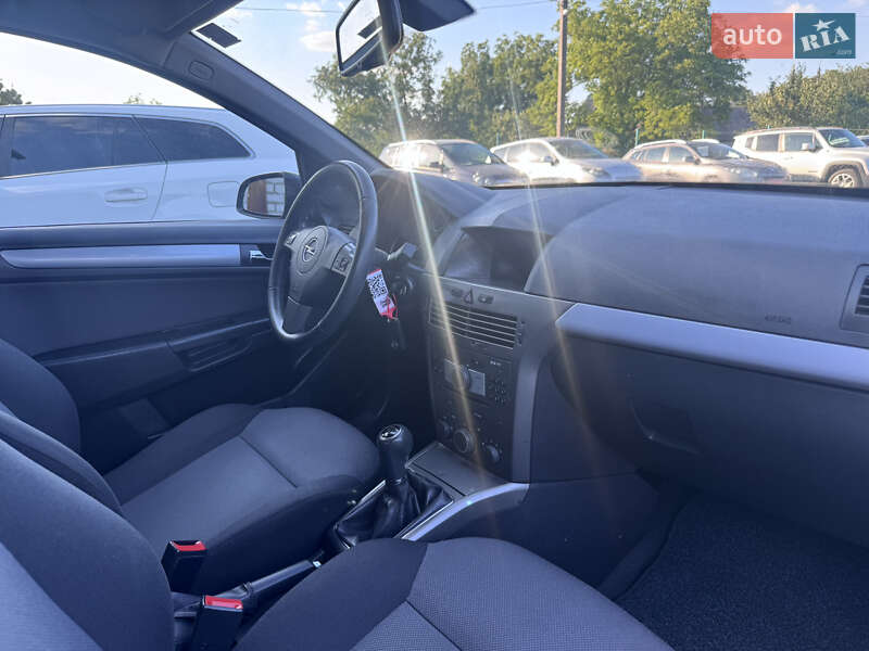 Хэтчбек Opel Astra 2006 в Звенигородке фото 57 Хэтчбек Opel Astra 2006 в Звенигородке