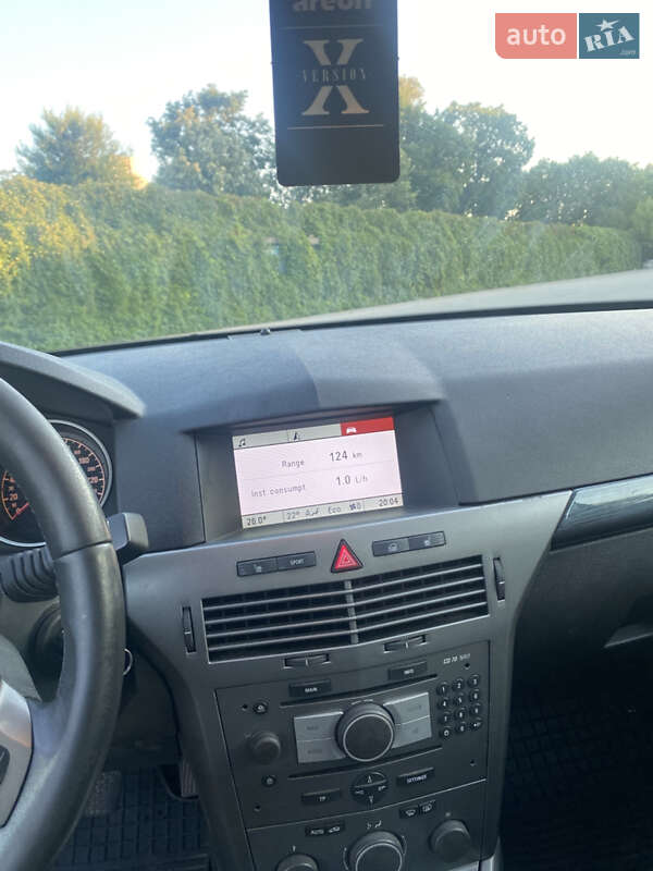 Хетчбек Opel Astra 2004 в Дніпрі