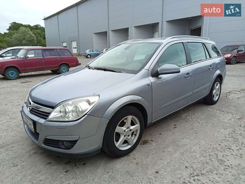 Універсал Opel Astra 2005 в Львові