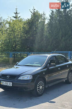 Седан Opel Astra 2008 в Звягеле
