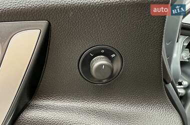 Хетчбек Opel Astra 2014 в 