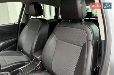 Хетчбек Opel Astra 2014 в 