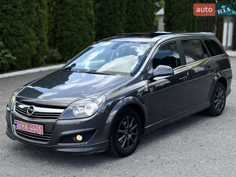 Opel Astra 2010