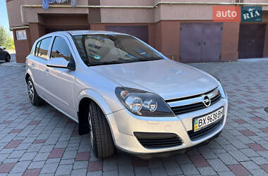 Хэтчбек Opel Astra 2006 в Ивано-Франковске