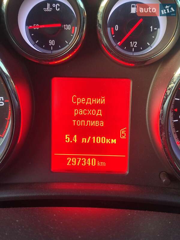 Універсал Opel Astra 2012 в Львові