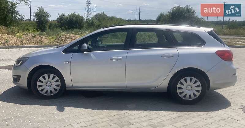 Універсал Opel Astra 2013 в Миколаєві
