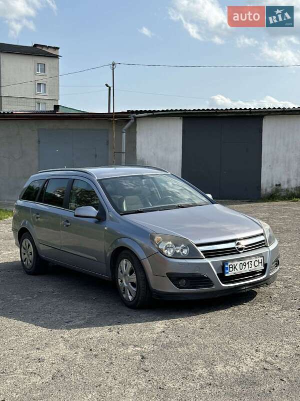 Универсал Opel Astra 2006 в Ровно фото 2 Универсал Opel Astra 2006 в Ровно