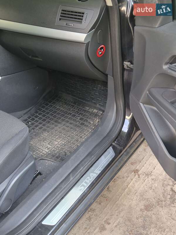 Универсал Opel Astra 2008 в Черкассах