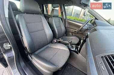 Универсал Opel Astra 2010 в 