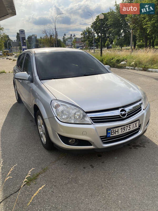 Opel Astra 2007