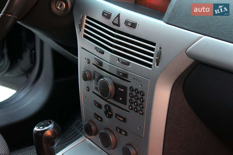 Универсал Opel Astra 2008 в Кременце