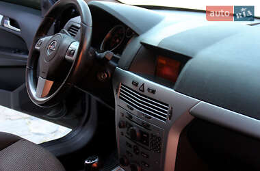 Універсал Opel Astra 2008 в 