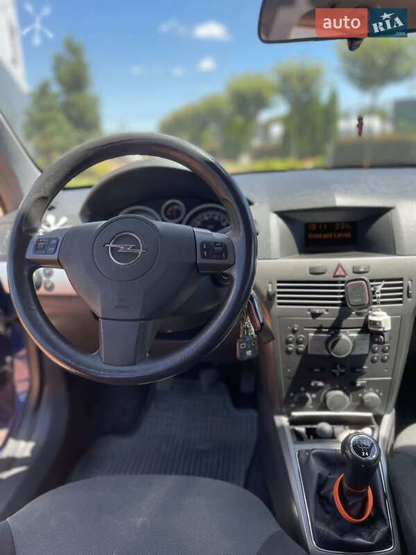 Универсал Opel Astra 2005 в Виннице