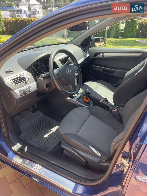 Универсал Opel Astra 2005 в Виннице