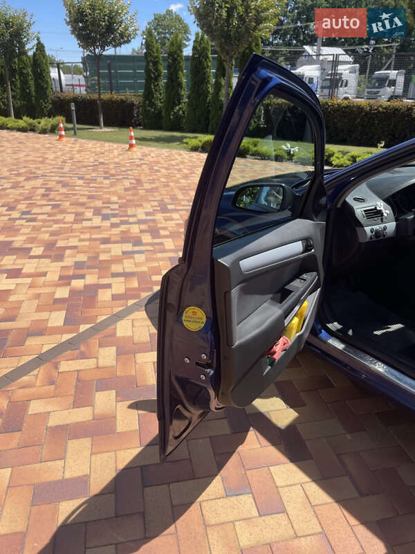 Универсал Opel Astra 2005 в Виннице